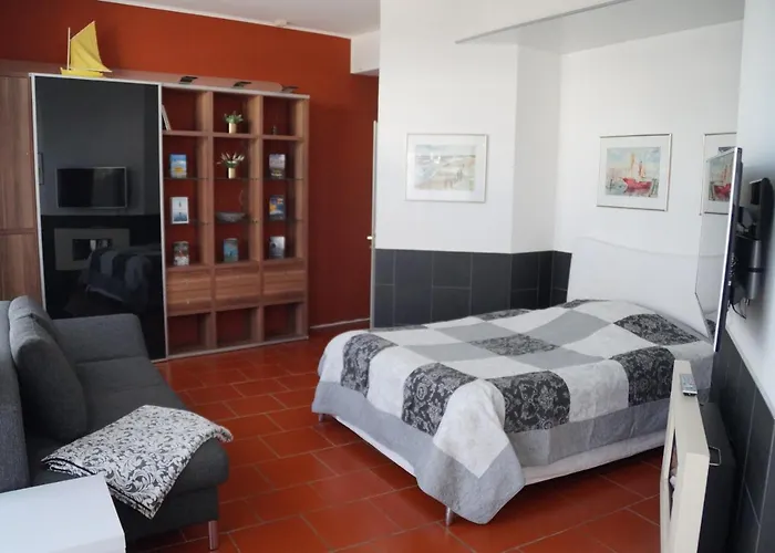 Апартаменты Studio-apartment - Einraumwohnung Куксхафен