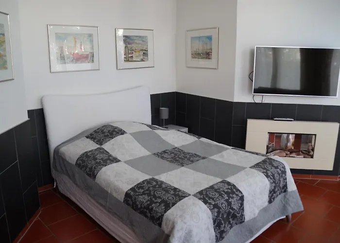 Апартаменты Studio-apartment - Einraumwohnung Куксхафен